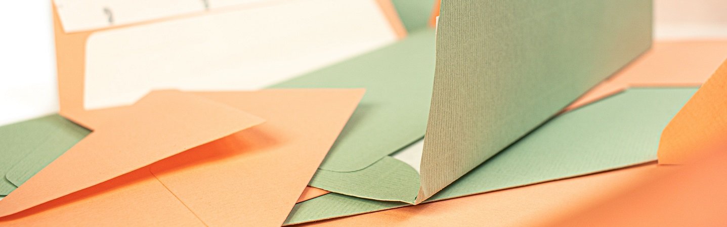 Enveloppes Lettres DIN Long Avec Auto-adhésif sans fenêtre-Vert